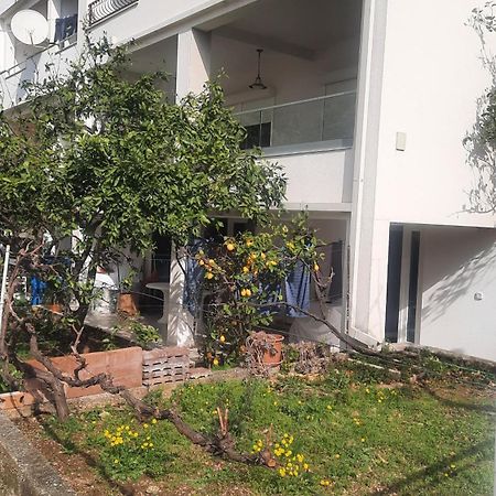 Apartman Lea Tučepi Buitenkant foto