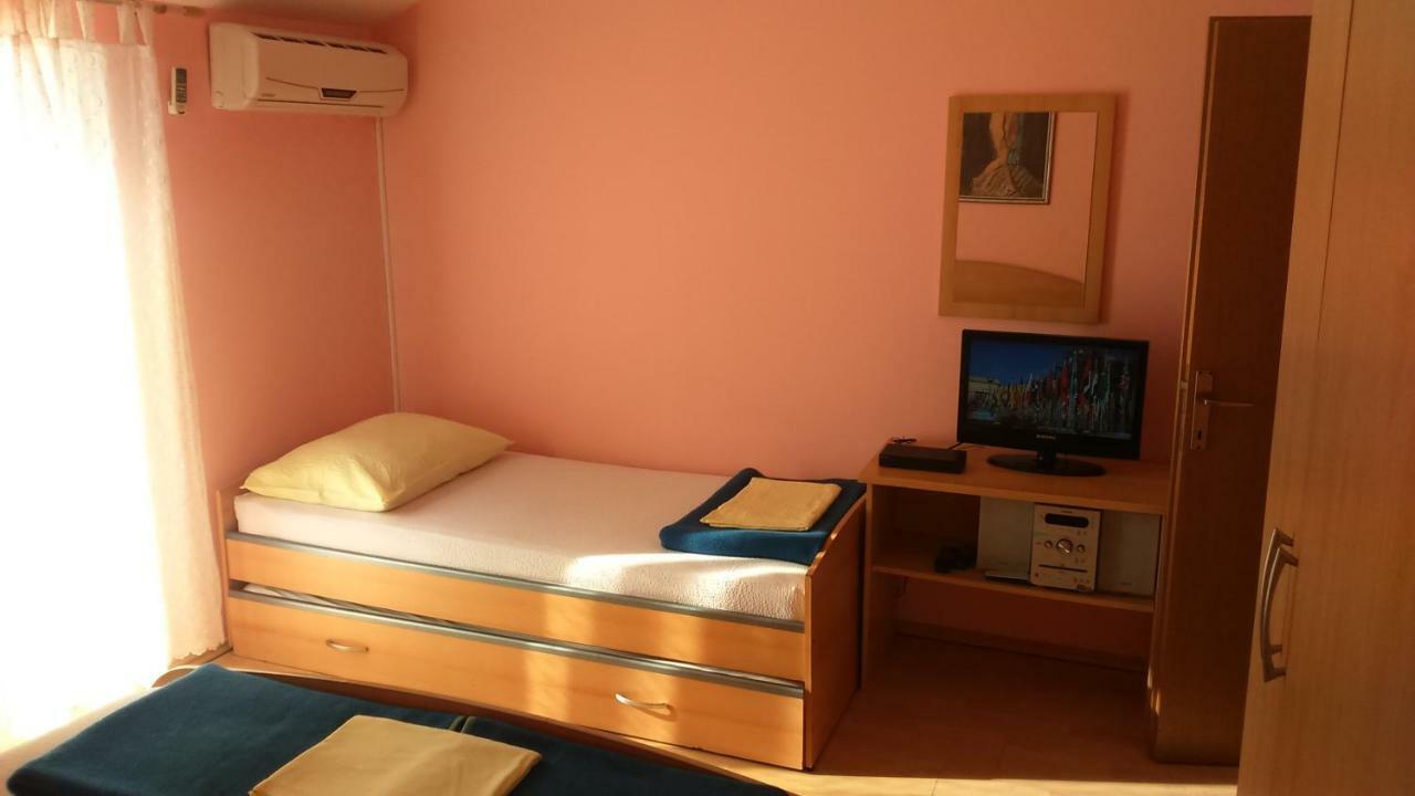 Apartman Lea Tučepi Buitenkant foto