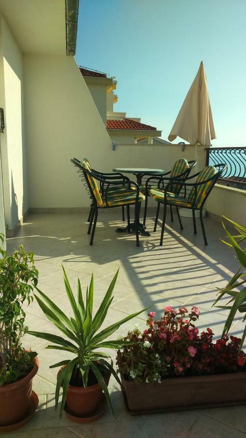 Apartman Lea Tučepi Buitenkant foto